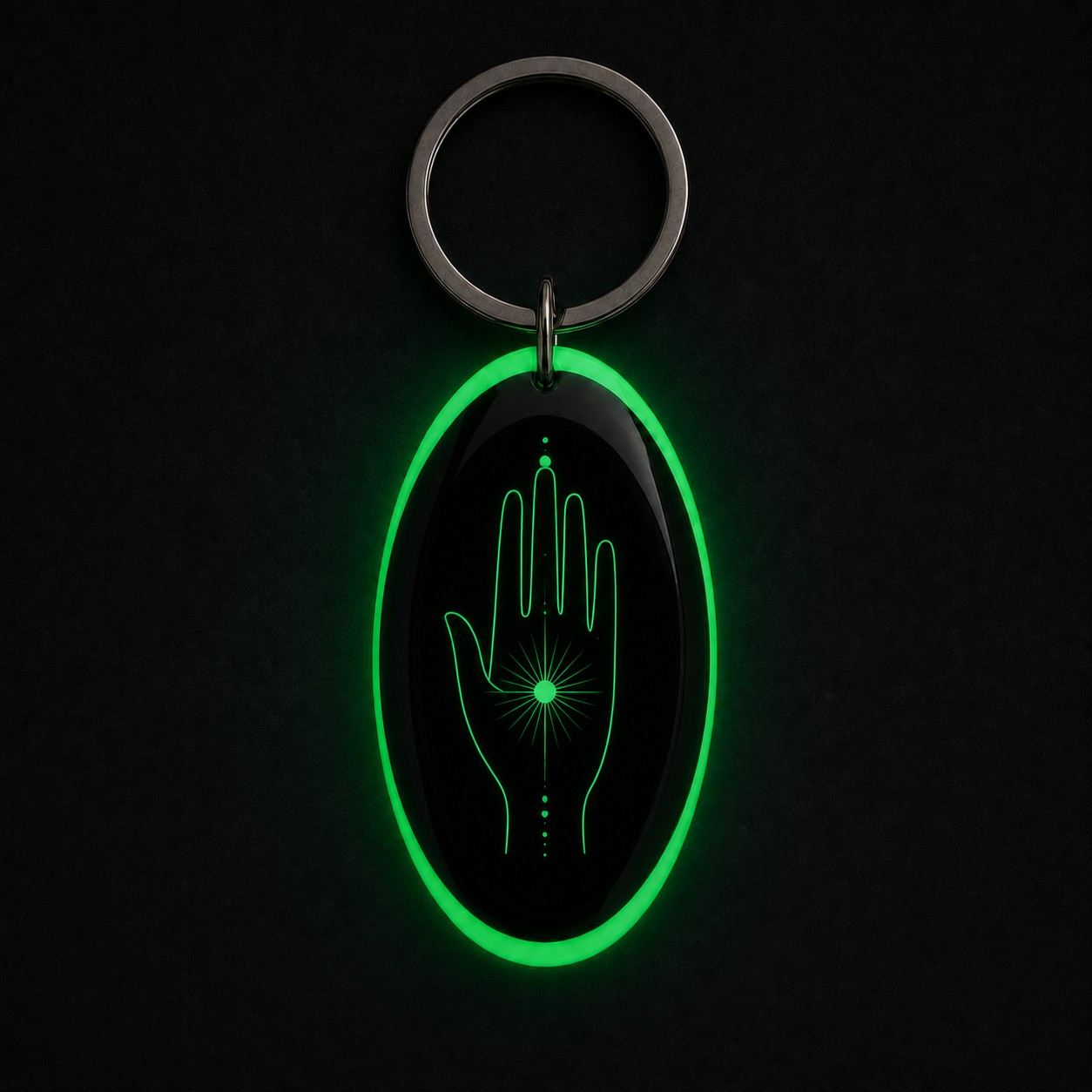 Main de Lumière avec effet photoluminescent vert dans l’obscurité